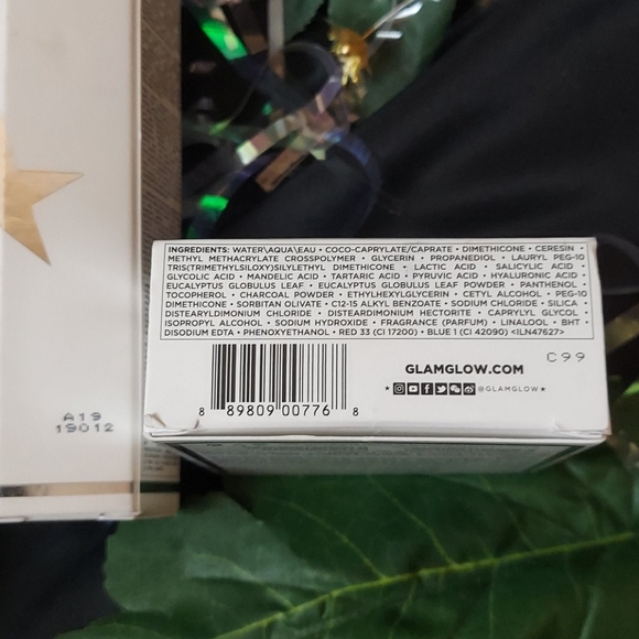 GLAMGLOW - Picture 6 of 6